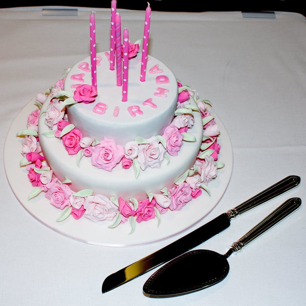 Pushti ikki qavatli tort, 2.5 kg